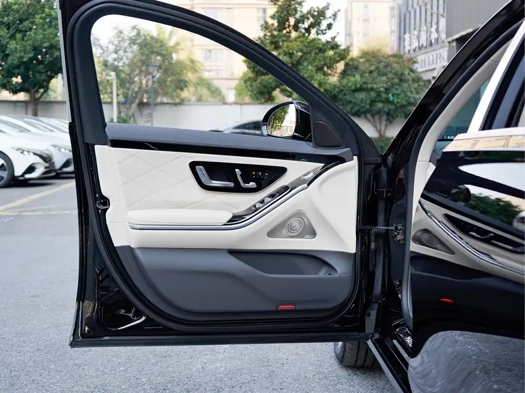 Mercedes-Benz Maybach S-Class 2023 S 480 4MATIC 2023 - thumbnail 17