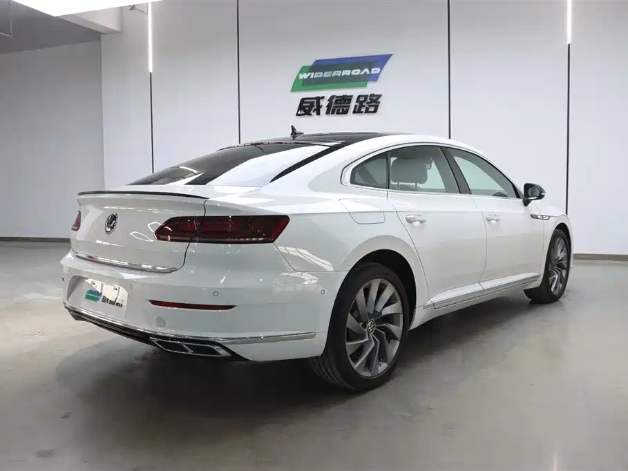 Volkswagen FAW-Volkswagen CC 2023 380TSI Dazzling Edition 2023 - thumbnail 5