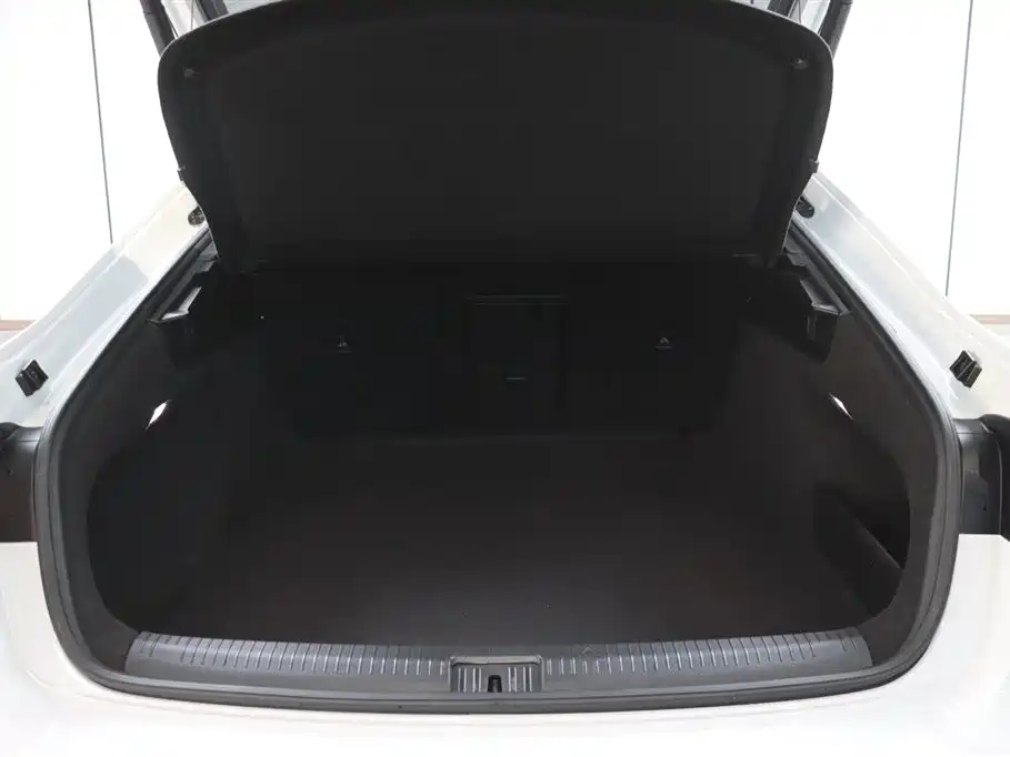 Volkswagen FAW-Volkswagen CC 2023 380TSI Dazzling Edition 2023 - thumbnail 30