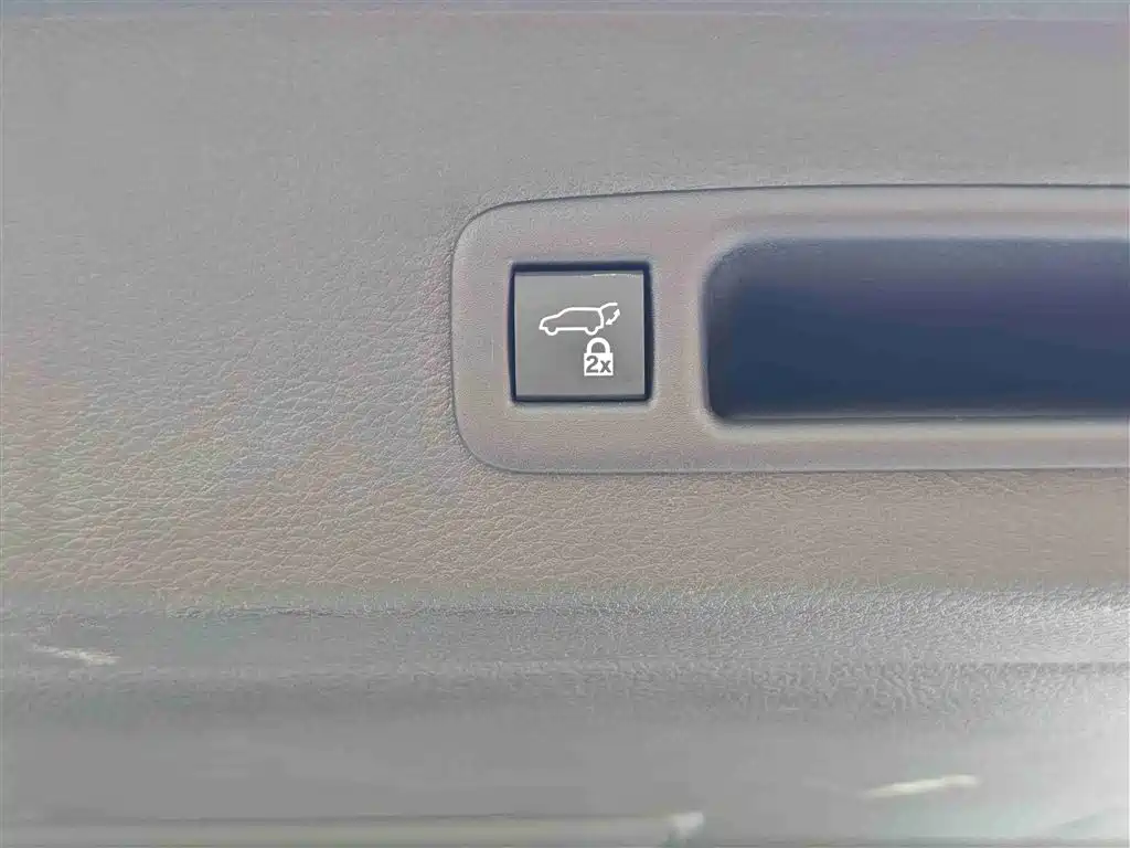 Toyota Toyota Sienna 2024 2.5L Hybrid Platinum Edition 2024 - thumbnail 22