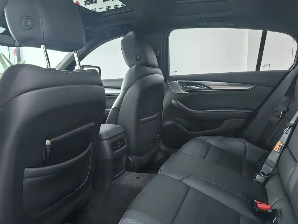 Cadillac Cadillac CT5 2023 28T Luxury (Standard) 2024 - thumbnail 12