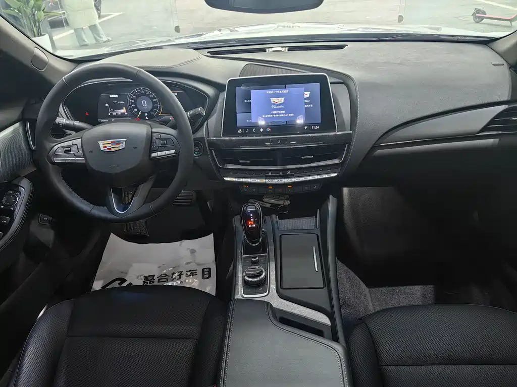 Cadillac Cadillac CT5 2023 28T Luxury (Standard) 2024 - thumbnail 15