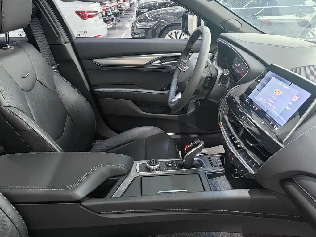 Cadillac Cadillac CT5 2023 28T Luxury (Standard) 2024 - thumbnail 21