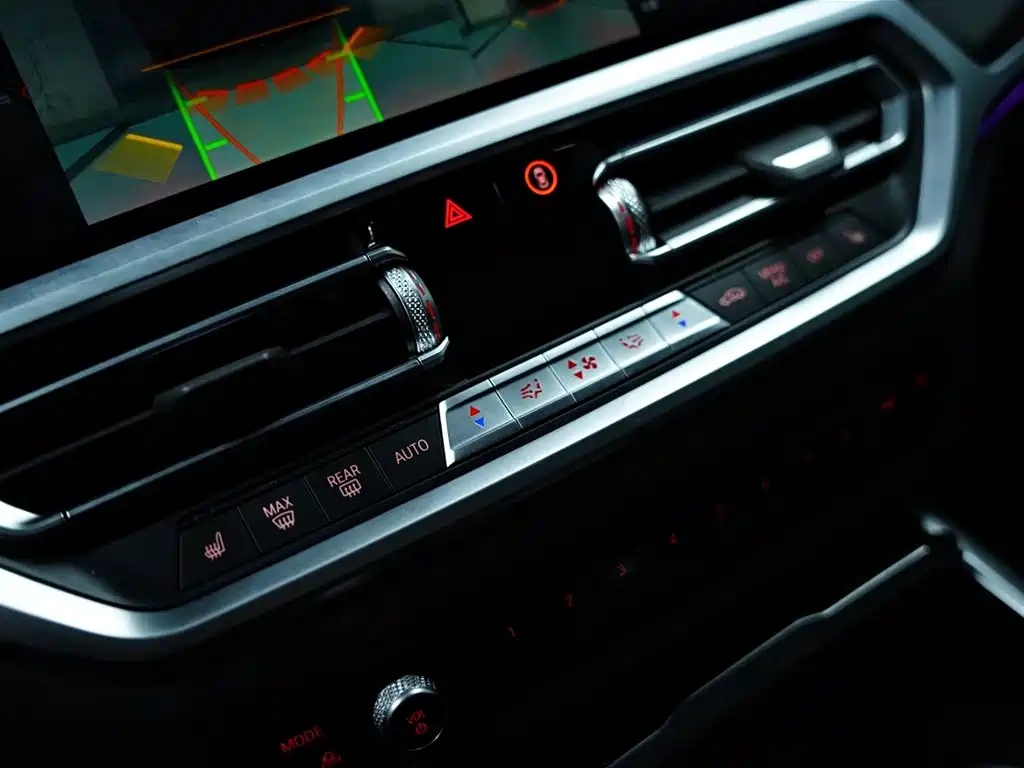 BMW BMW M4 2022 M4 Coupe M xDrive M 50th Anniversary Limited Edition 2023 - thumbnail 11