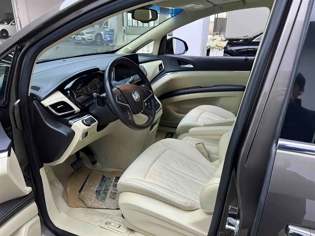 Buick Buick GL8 2023 Land Business Class Luxury Edition 2025 - thumbnail 9