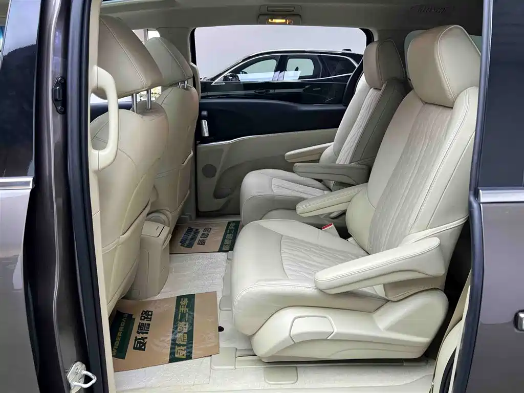 Buick Buick GL8 2023 Land Business Class Luxury Edition 2025 - thumbnail 11