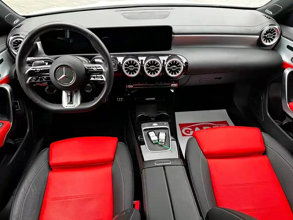 Mercedes-Benz Mercedes-Benz A-Class AMG 2024 Model Year Facelift AMG A 35 L 4MATIC 2025 - thumbnail 13