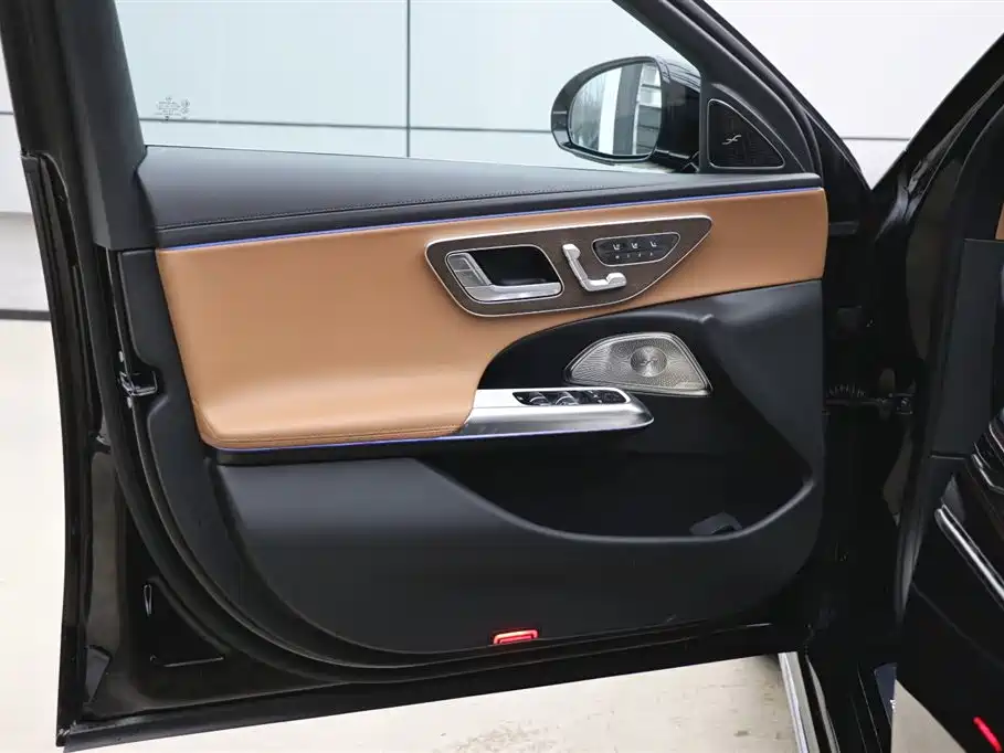 Mercedes-Benz Mercedes-Benz E-Class 2026 E 300 L Luxury Edition 2026 - thumbnail 10