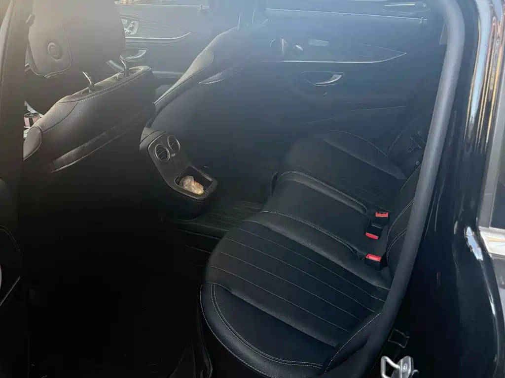 Mercedes-Benz Mercedes-Benz E-Class 2023 E 300 L Fashion Edition 2023 - thumbnail 3