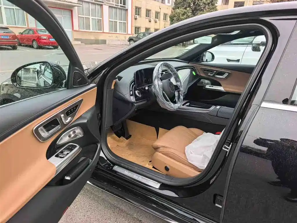 Mercedes-Benz Mercedes-Benz E-Class 2026 E 300 L Luxury Model 2026 - thumbnail 3