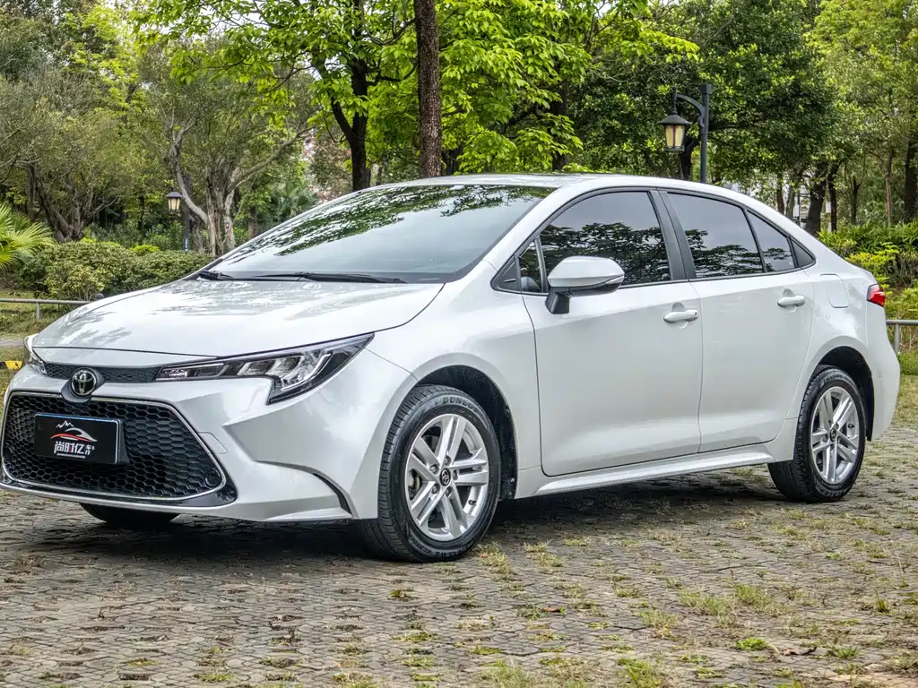 Toyota Toyota Corolla 2021 185T CVT Luxury Edition 2021 - thumbnail 3