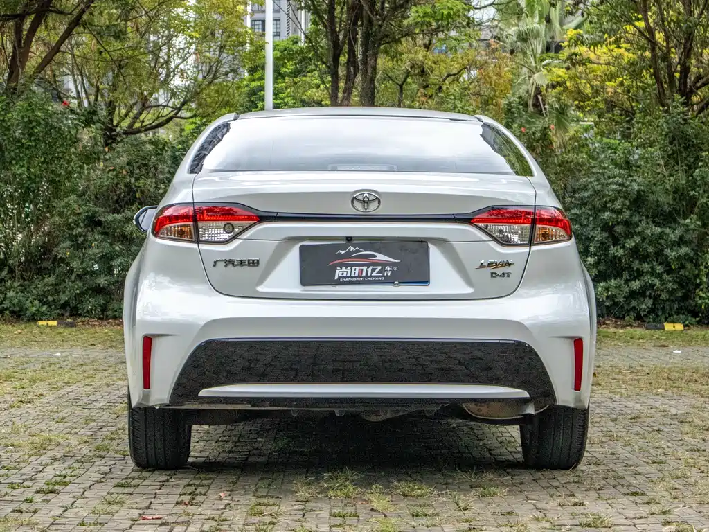 Toyota Toyota Corolla 2021 185T CVT Luxury Edition 2021 - thumbnail 6