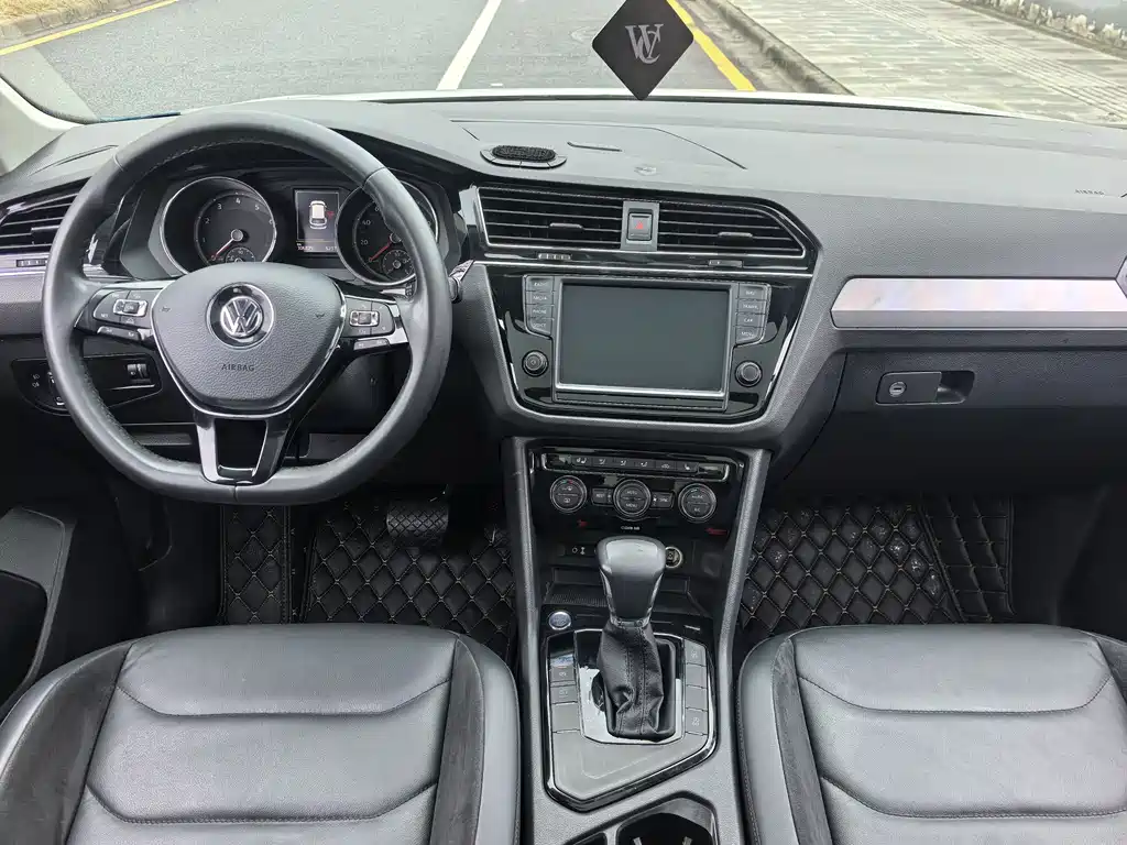 Volkswagen Volkswagen Tiguan L 2017 330TSI Automatic 2WD Luxury Edition 2017 - thumbnail 11