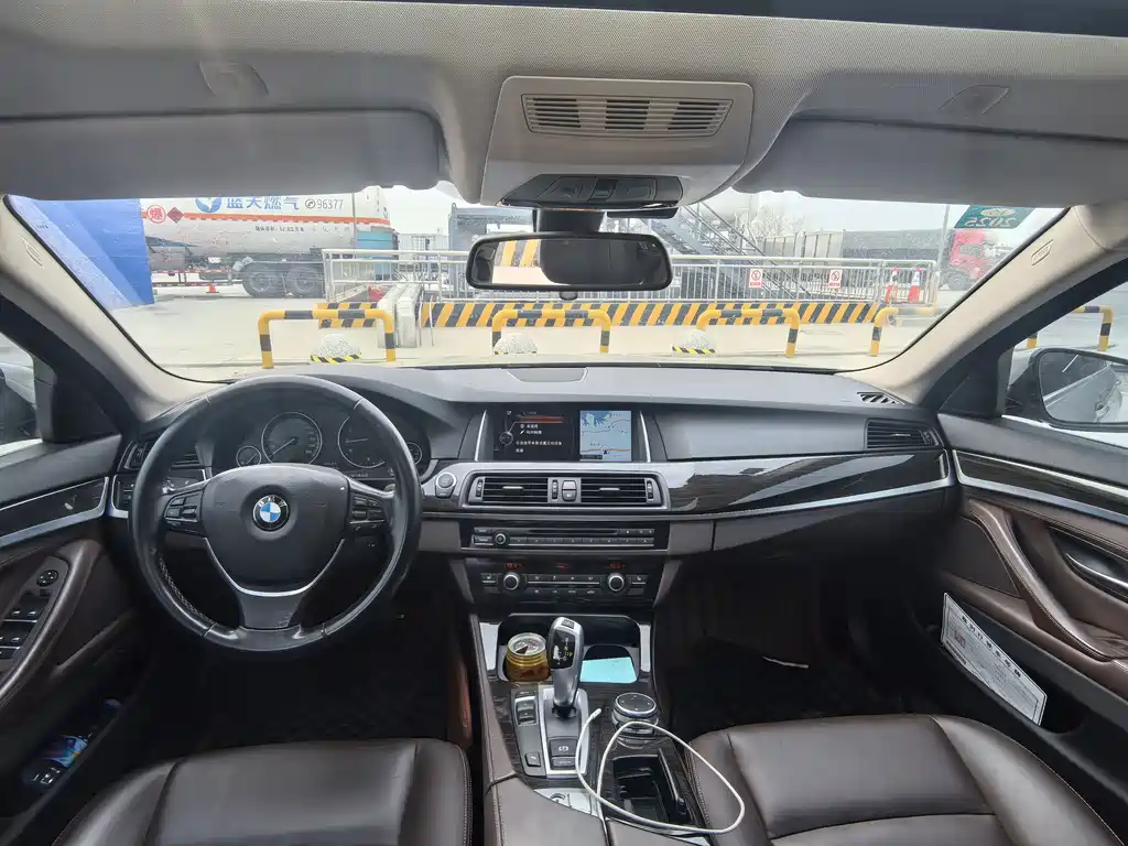 BMW BMW 5 Series 2014 525Li Luxury Design Package 2015 - thumbnail 8