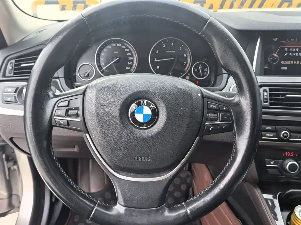 BMW BMW 5 Series 2014 525Li Luxury Design Package 2015 - thumbnail 9