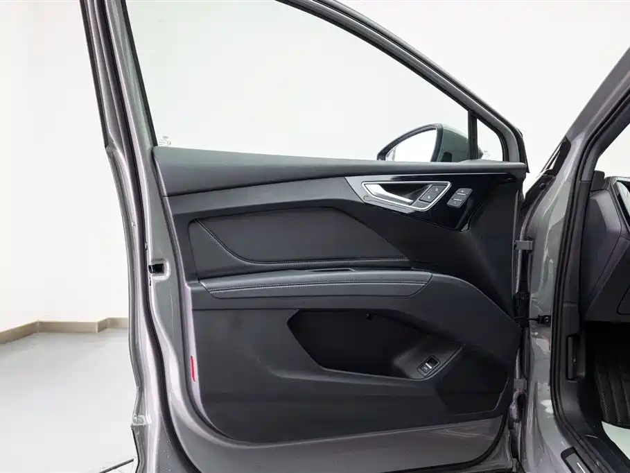 Audi Audi Q4 e-tron 2024 40 e-tron Vision Edition 2024 - thumbnail 8