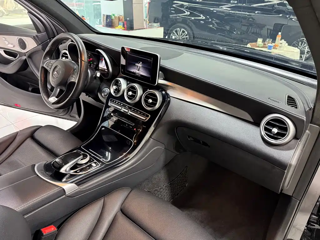 Mercedes-Benz Mercedes-Benz GLC 2019 GLC 200 L 4MATIC 2019 - thumbnail 12