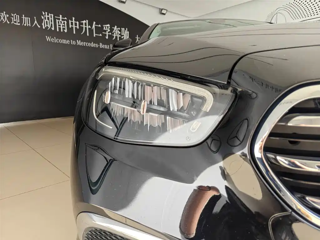 Mercedes-Benz Mercedes-Benz E-Class 2023 Model Year Facelift E 300 L Fashion Edition 2023 - thumbnail 3
