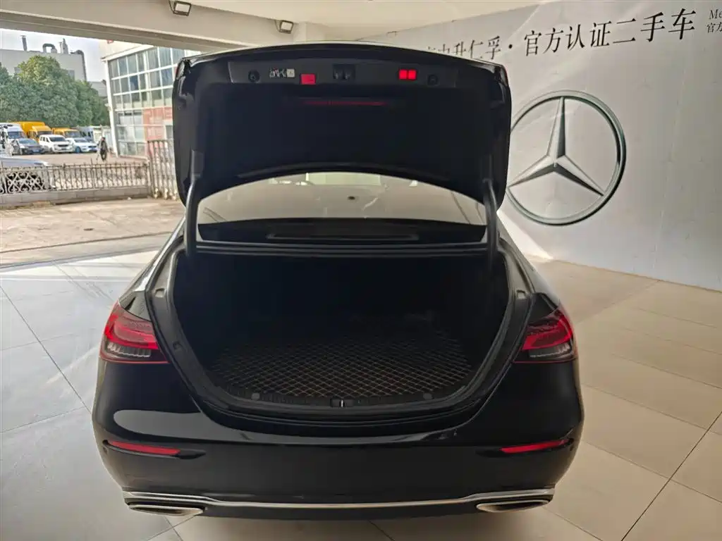 Mercedes-Benz Mercedes-Benz E-Class 2023 Model Year Facelift E 300 L Fashion Edition 2023 - thumbnail 7
