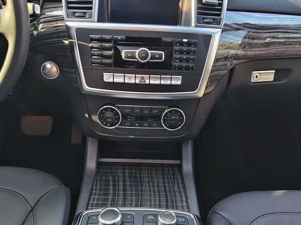 Mercedes-Benz Mercedes-Benz GL-Class 2014 GL 400 4MATIC Luxury Edition 2014 - thumbnail 10