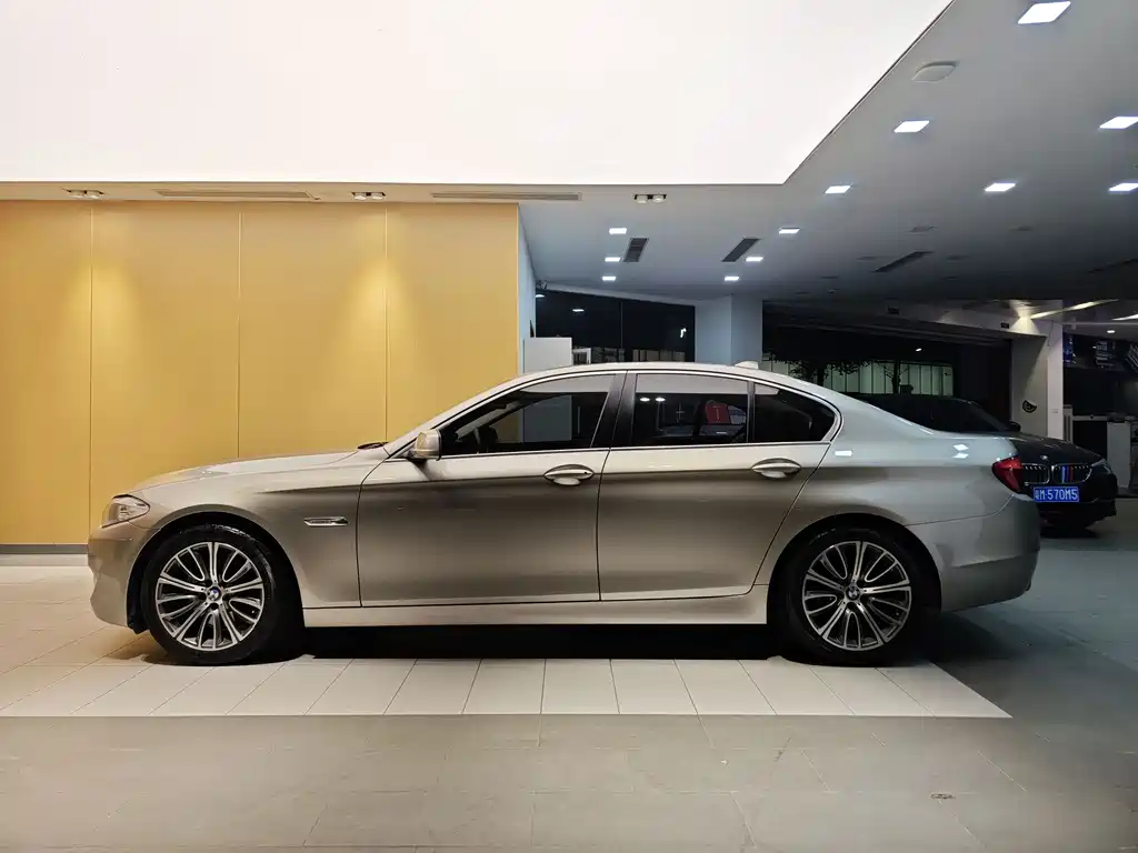 BMW BMW 5 Series Import 2013 535i M Sport Package 2013 - thumbnail 7