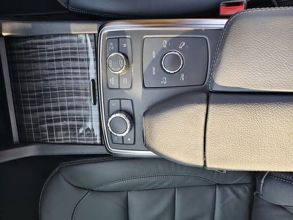Mercedes-Benz Mercedes-Benz GL-Class 2014 GL 400 4MATIC Luxury Edition 2014 - thumbnail 15