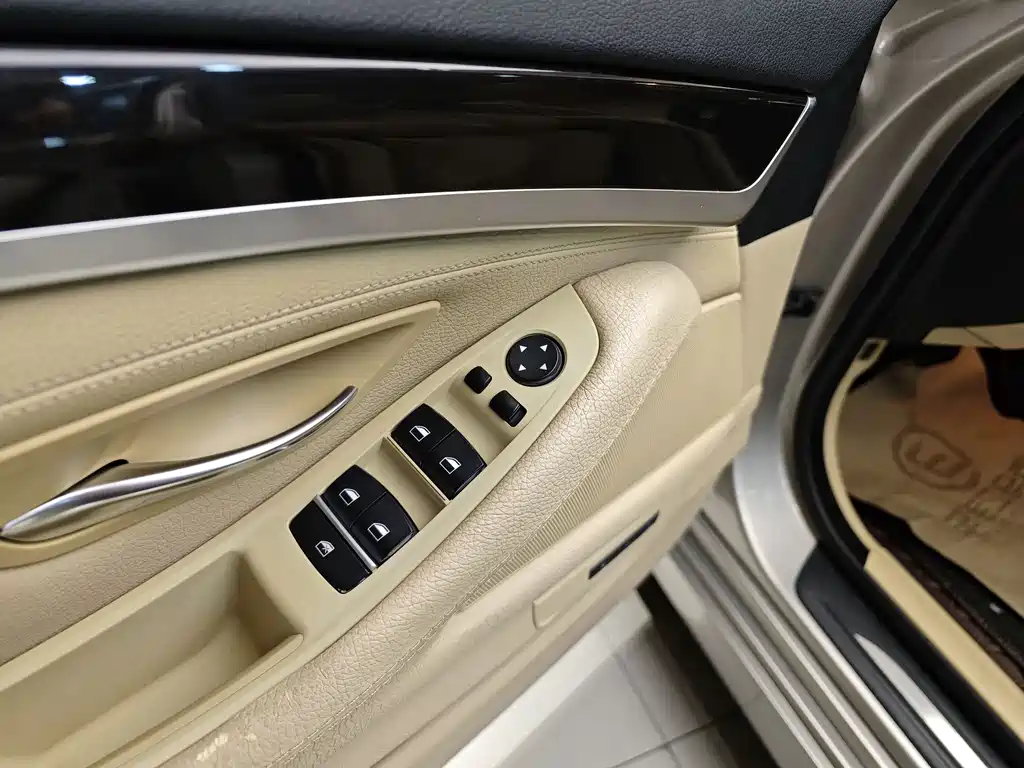 BMW BMW 5 Series Import 2013 535i M Sport Package 2013 - thumbnail 10