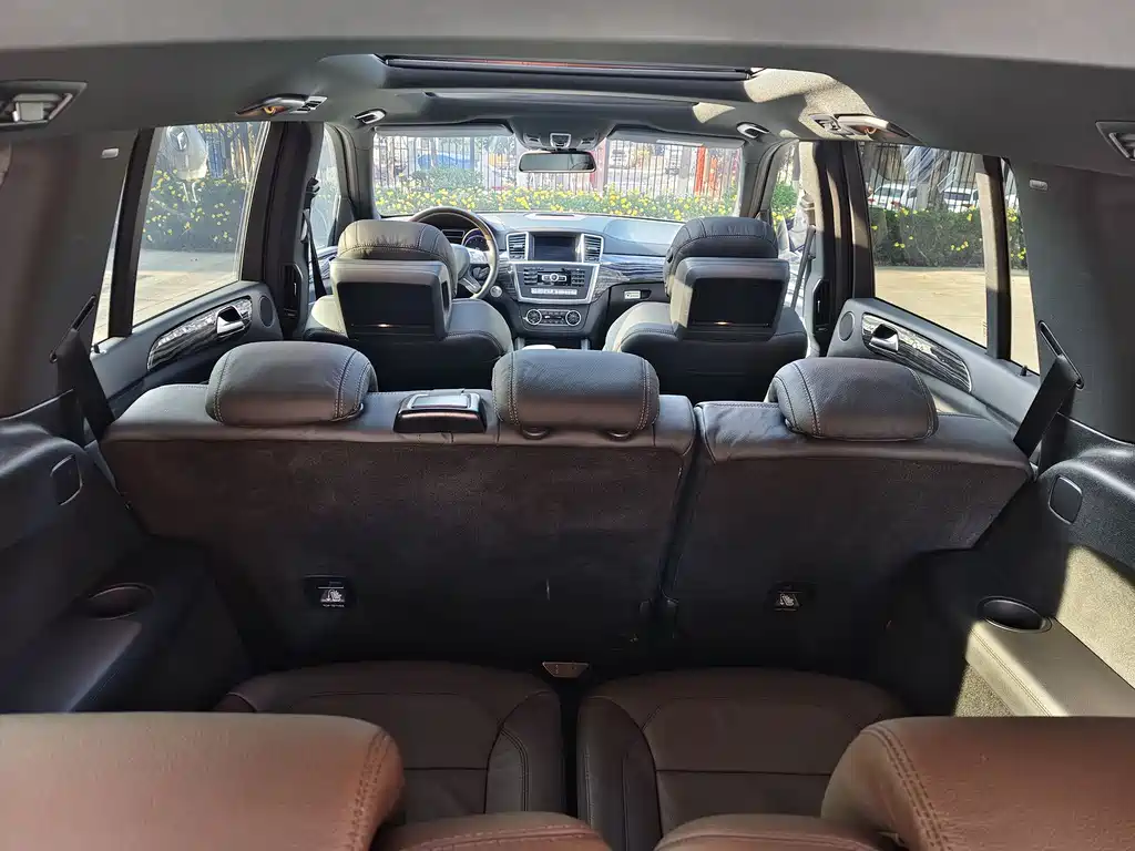 Mercedes-Benz Mercedes-Benz GL-Class 2014 GL 400 4MATIC Luxury Edition 2014 - thumbnail 28