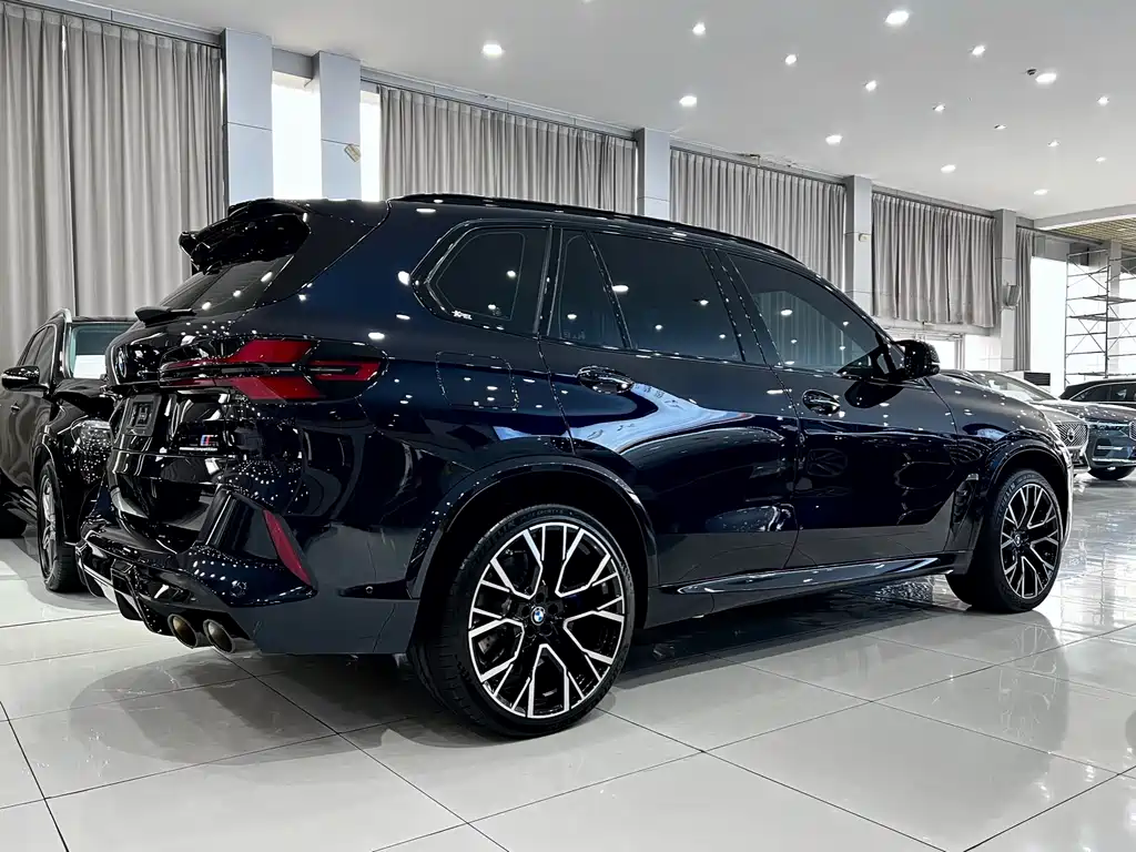 BMW BMW X5 M 2023 X5 M Thunder Edition 2025 - thumbnail 4