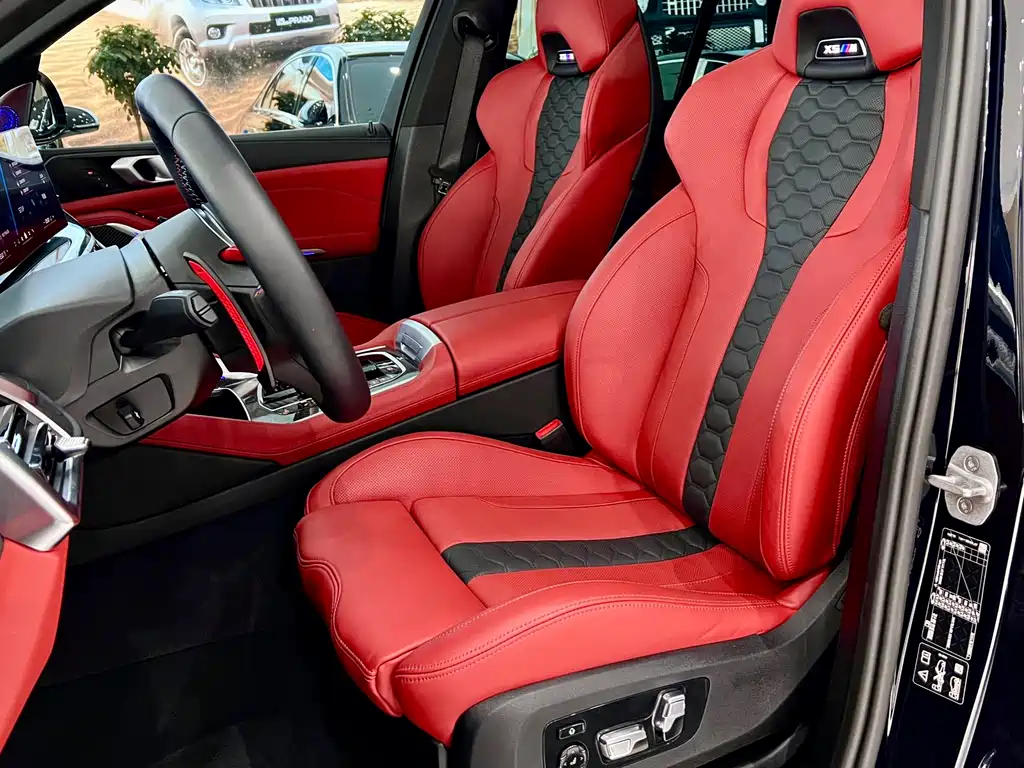 BMW BMW X5 M 2023 X5 M Thunder Edition 2025 - thumbnail 6