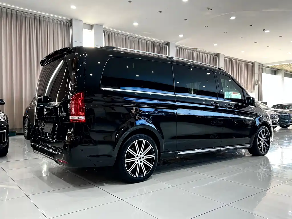 Mercedes-Benz Mercedes-Benz V-Class 2022 V 260 L Long Wheelbase Luxury Edition 2023 - thumbnail 4