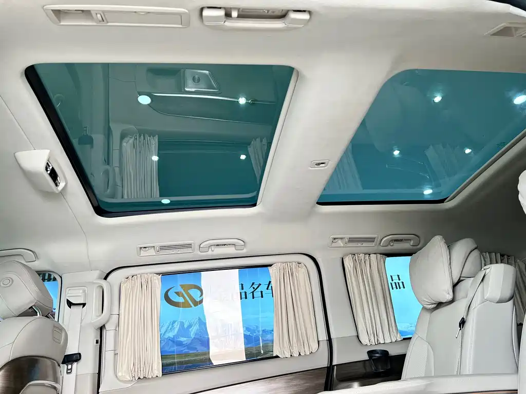 Mercedes-Benz Mercedes-Benz V-Class 2022 V 260 L Long Wheelbase Luxury Edition 2023 - thumbnail 12