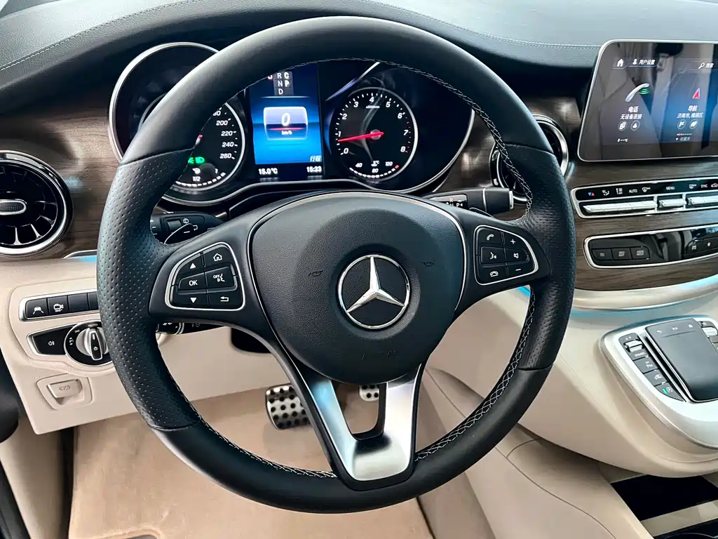 Mercedes-Benz Mercedes-Benz V-Class 2022 V 260 L Long Wheelbase Luxury Edition 2023 - thumbnail 15