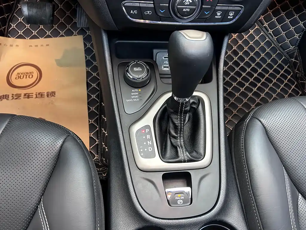 Jeep Jeep Cherokee 2017 2.4L Limited Edition 2018 - thumbnail 17