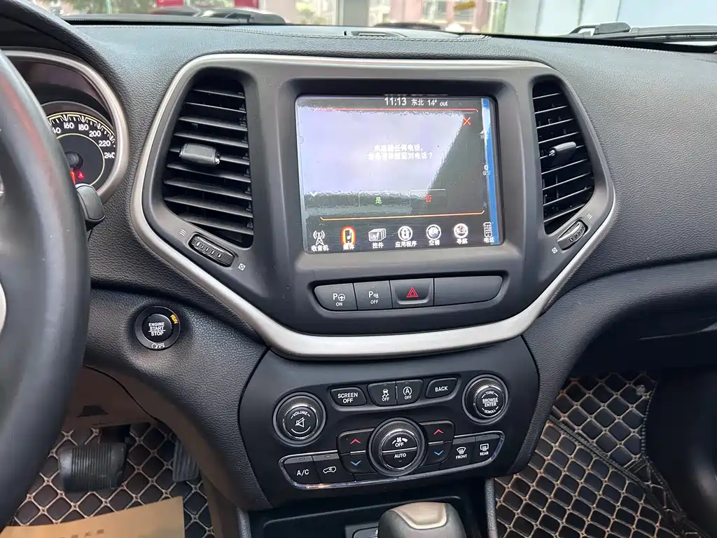 Jeep Jeep Cherokee 2017 2.4L Limited Edition 2018 - thumbnail 18