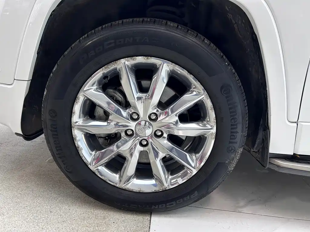 Jeep Jeep Cherokee 2017 2.4L Limited Edition 2018 - thumbnail 29