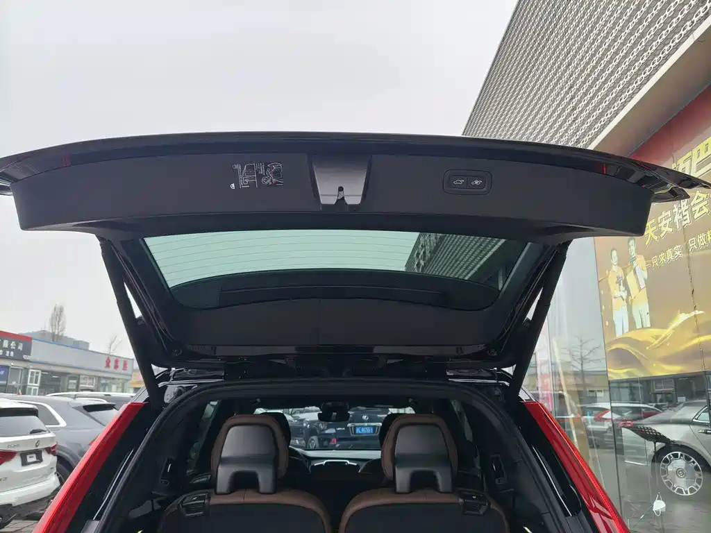 Volvo Volvo XC90 2024 B6 Momentum Luxury 7-seater 2024 - thumbnail 23