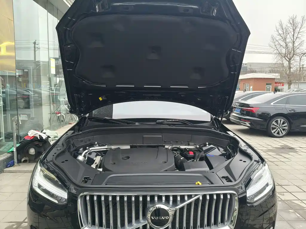Volvo Volvo XC90 2024 B6 Momentum Luxury 7-seater 2024 - thumbnail 30