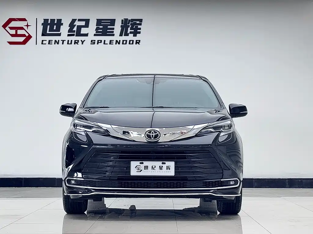 Toyota Toyota Sienna 2024 2.5L Hybrid LE 2025 - thumbnail 3