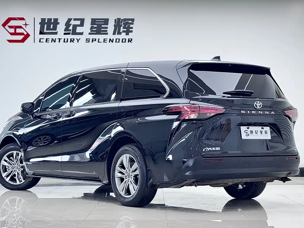 Toyota Toyota Sienna 2024 2.5L Hybrid LE 2025 - thumbnail 5