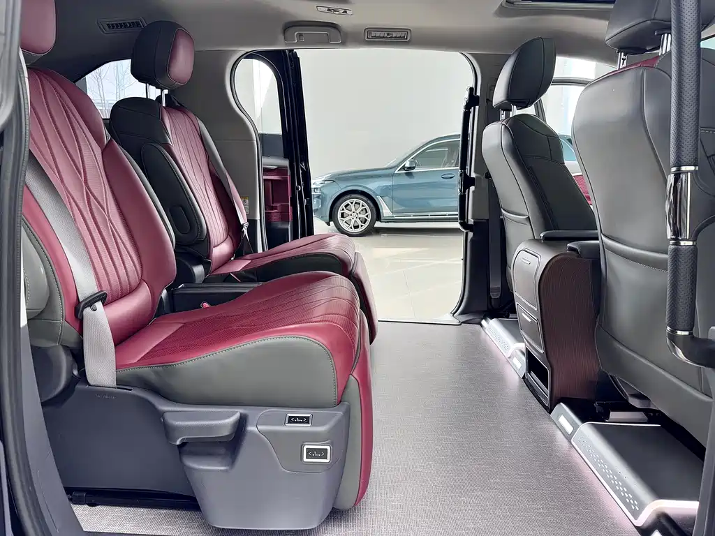 Toyota Toyota Sienna 2024 2.5L Hybrid LE 2025 - thumbnail 10