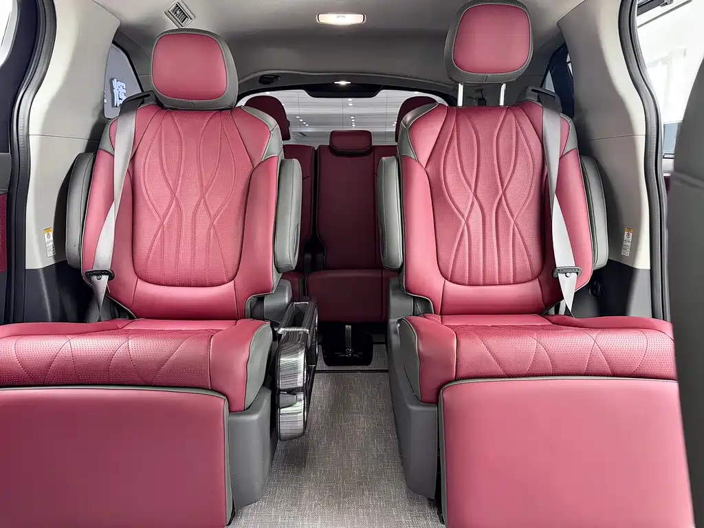 Toyota Toyota Sienna 2024 2.5L Hybrid LE 2025 - thumbnail 11