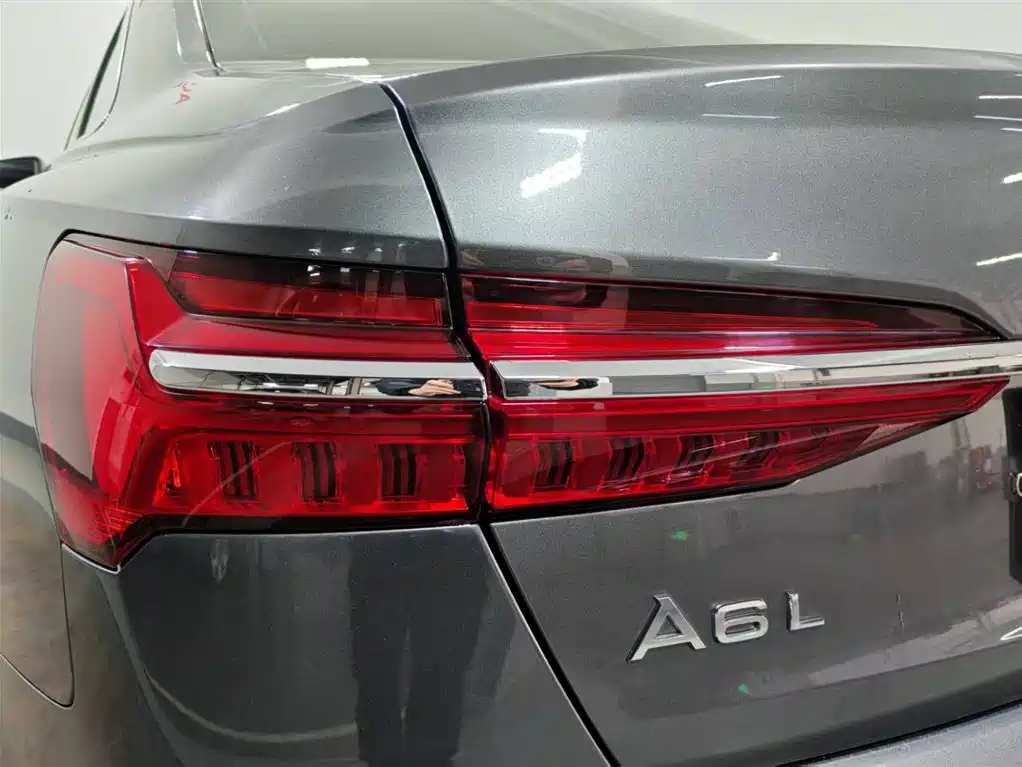 Audi Audi A6L 2020 40 TFSI Luxury Dynamic Edition 2020 - thumbnail 14