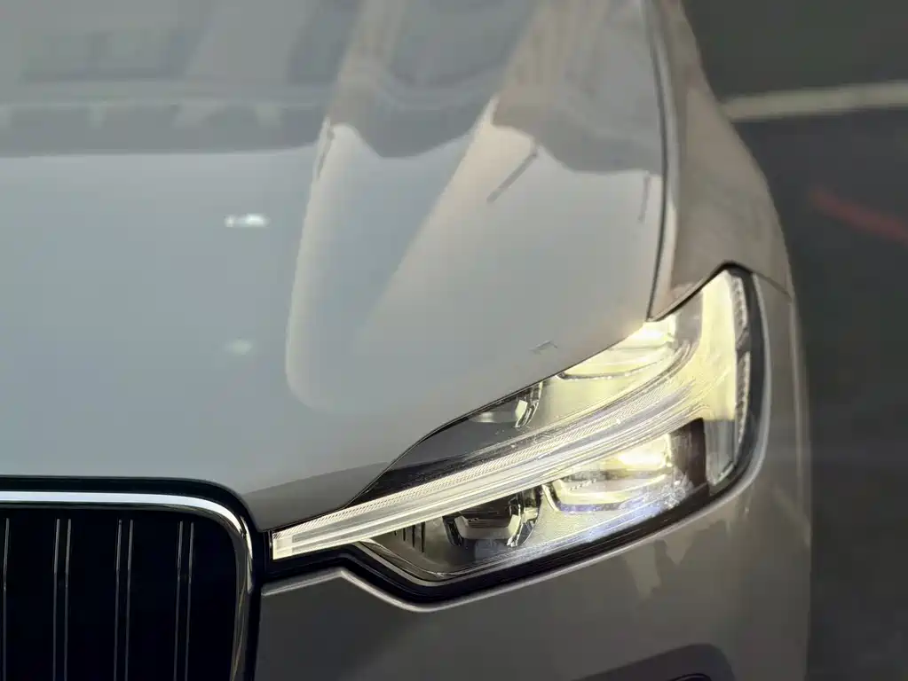 Volvo Volvo XC60 Plug-in Hybrid 2024 T8 AWD Long Range Luxury Edition 2024 - thumbnail 3