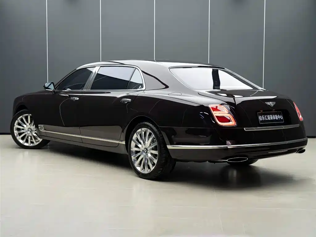 Bentley Mulsanne 2017 6.8T Long Wheelbase Edition 2019 - thumbnail 4
