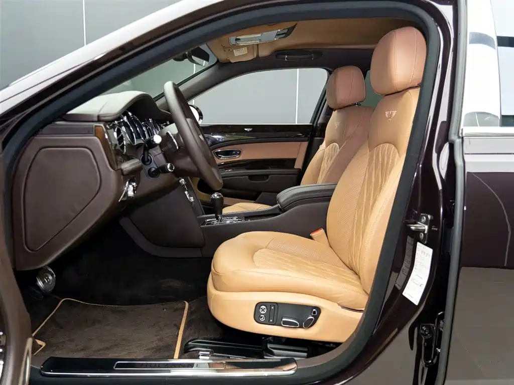 Bentley Mulsanne 2017 6.8T Long Wheelbase Edition 2019 - thumbnail 8
