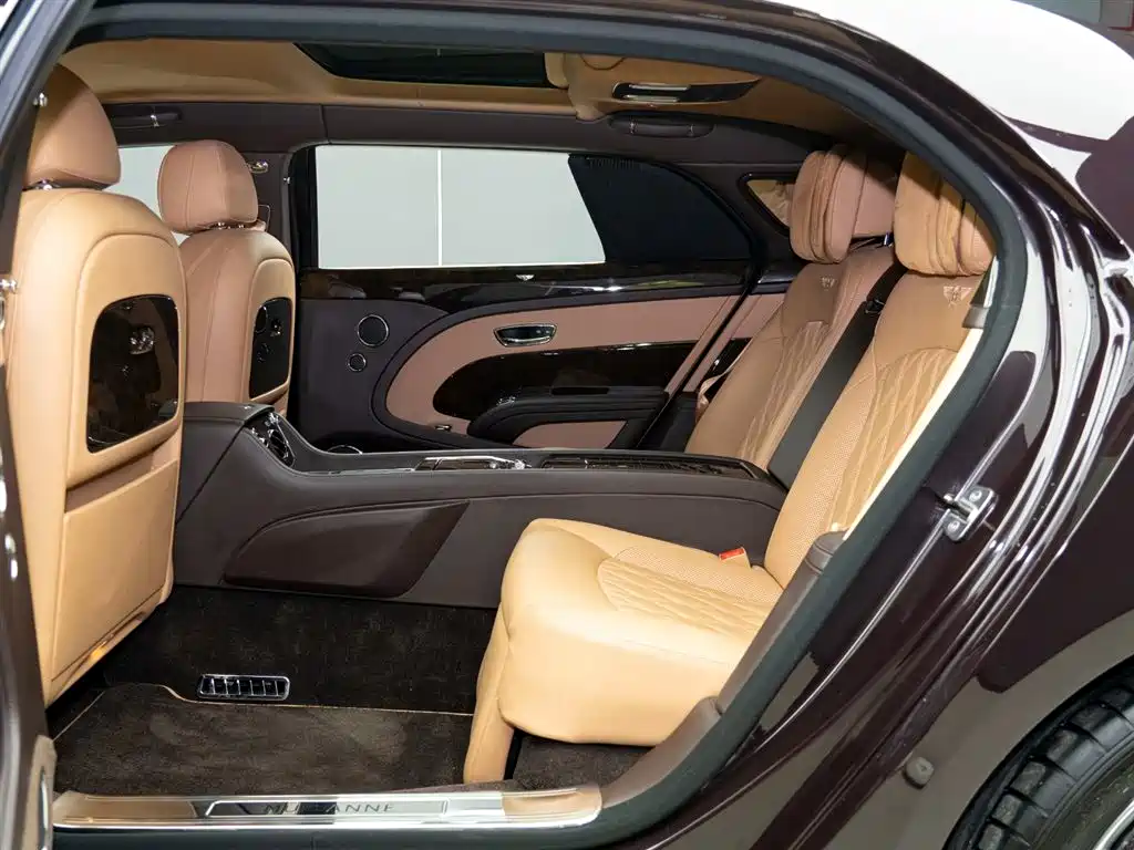 Bentley Mulsanne 2017 6.8T Long Wheelbase Edition 2019 - thumbnail 10