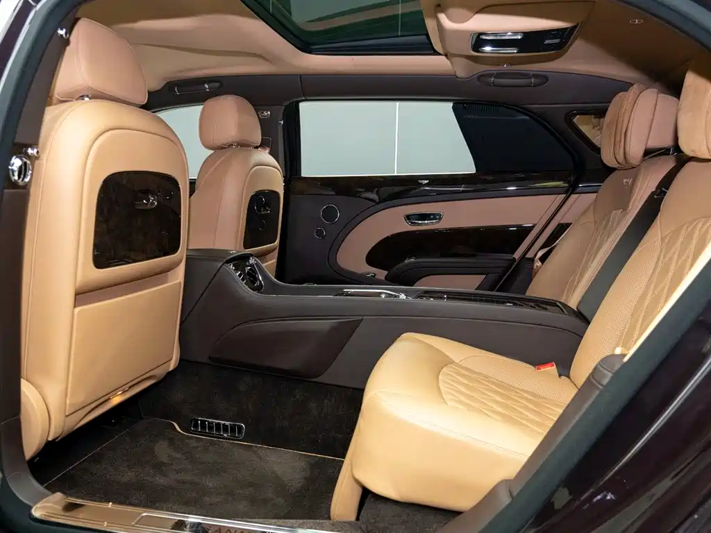 Bentley Mulsanne 2017 6.8T Long Wheelbase Edition 2019 - thumbnail 11
