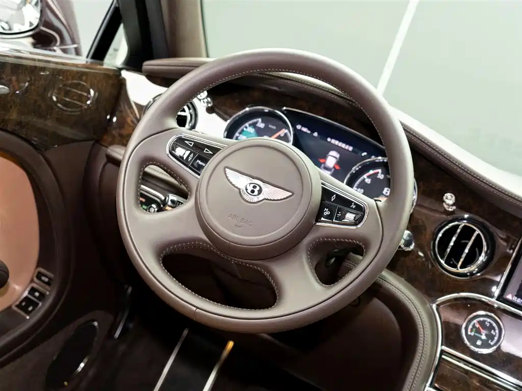 Bentley Mulsanne 2017 6.8T Long Wheelbase Edition 2019 - thumbnail 18