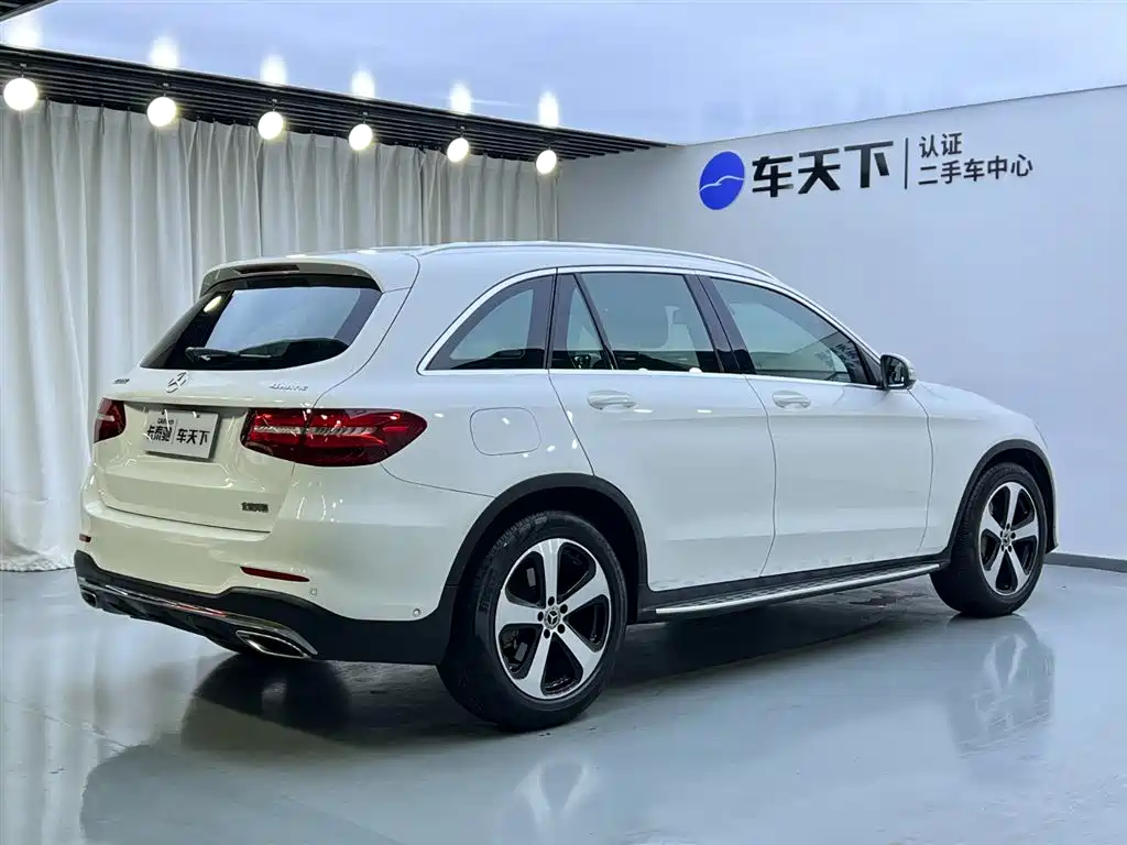Mercedes-Benz Mercedes-Benz GLC 2018 GLC 260 4MATIC Luxury Edition 2018 - thumbnail 4
